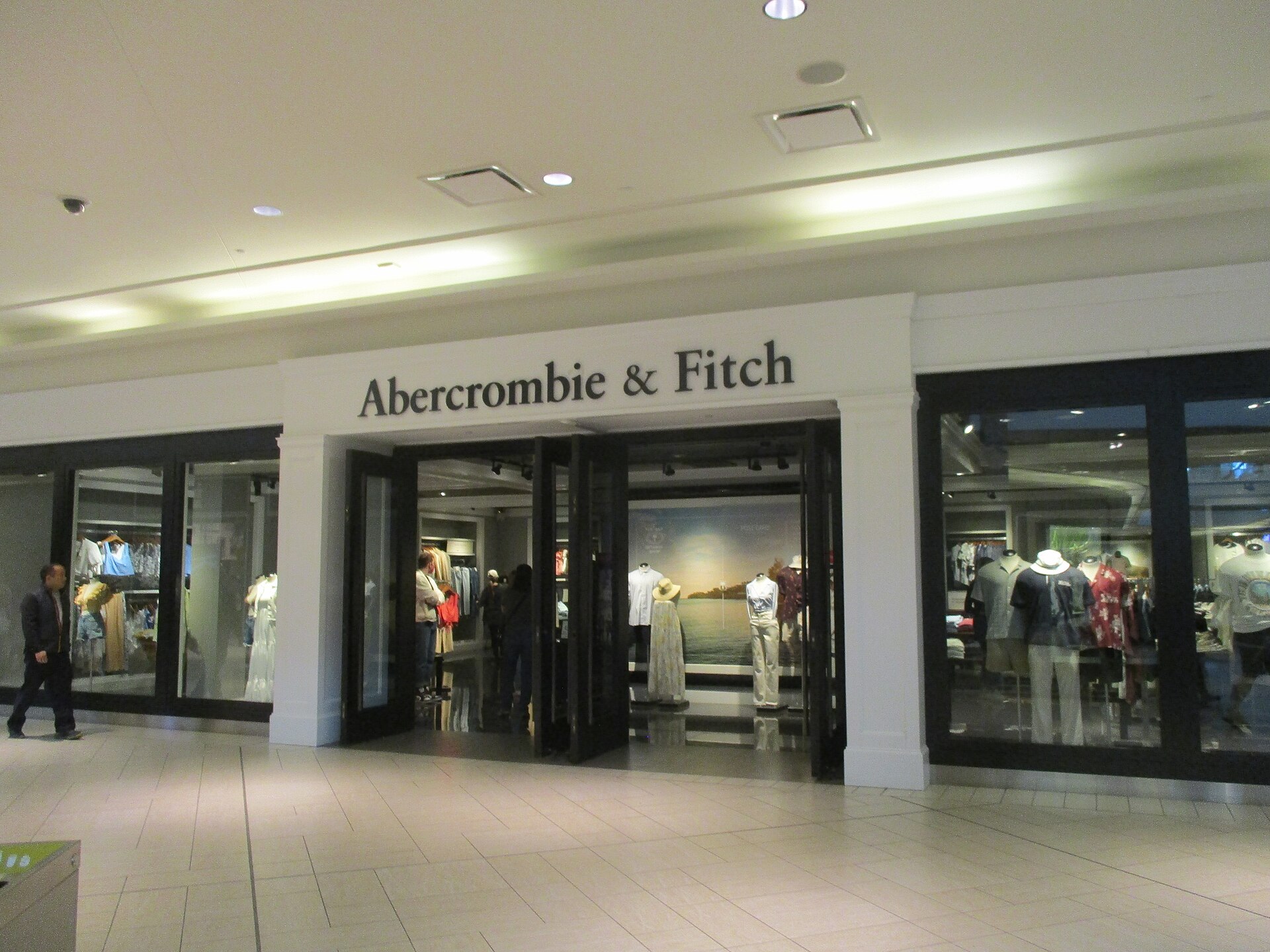 abercrombie & fitch gcclens